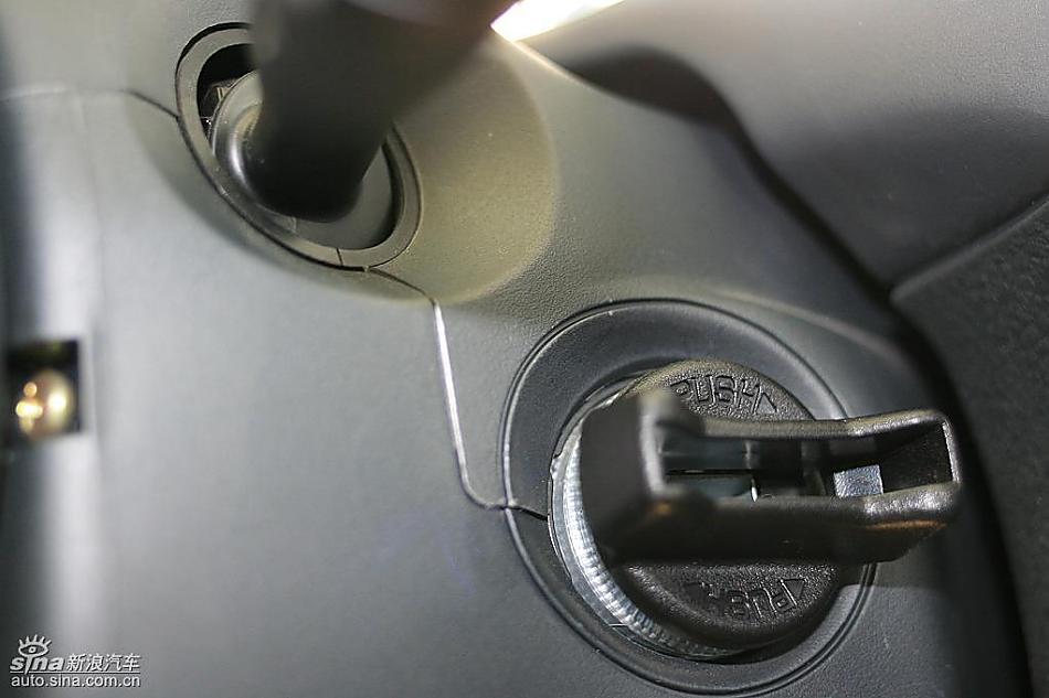 长安铃木天语SX4两厢版实拍