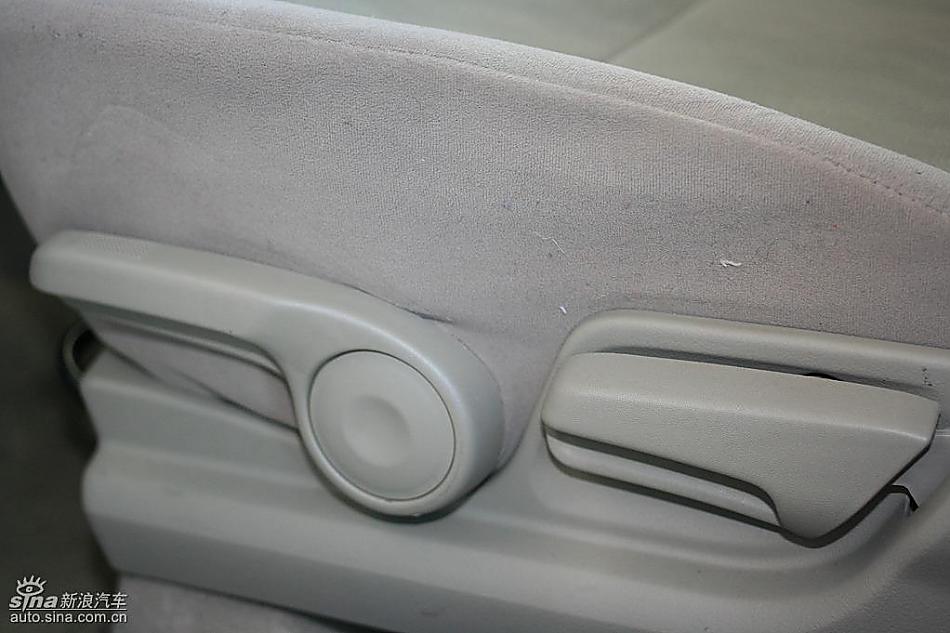 长安铃木天语SX4两厢版实拍