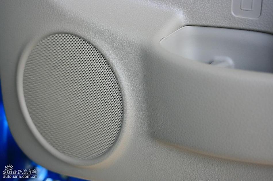 长安铃木天语SX4两厢版实拍