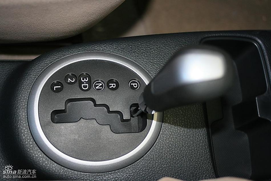 长安铃木天语SX4两厢版实拍