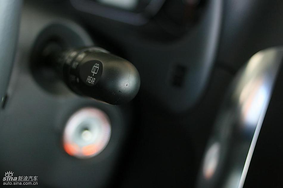 长安铃木天语SX4两厢版实拍