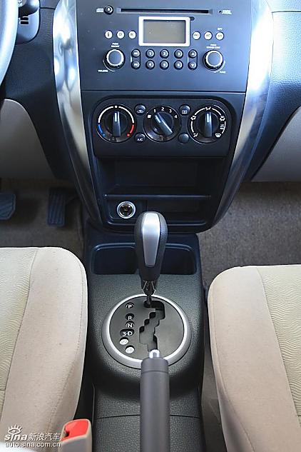 长安铃木天语SX4两厢版实拍