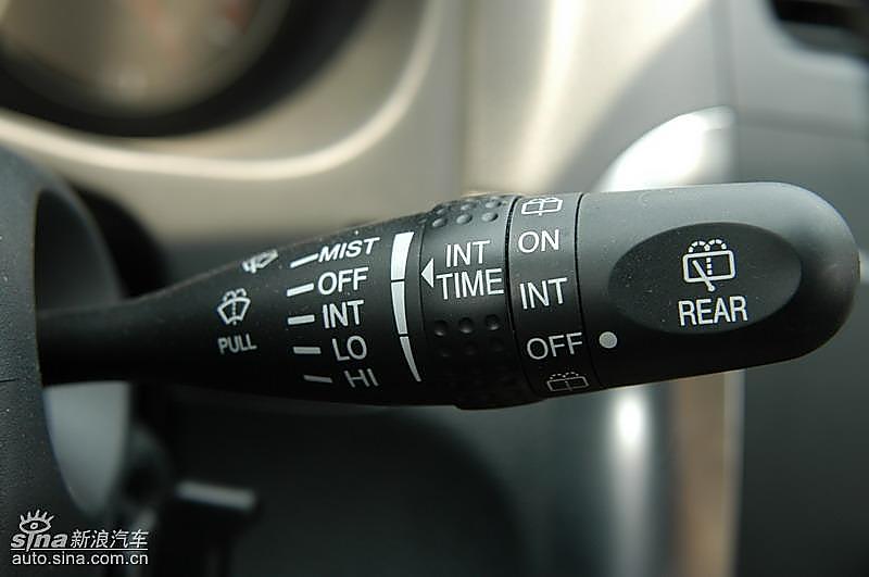 两厢天语SX4内饰