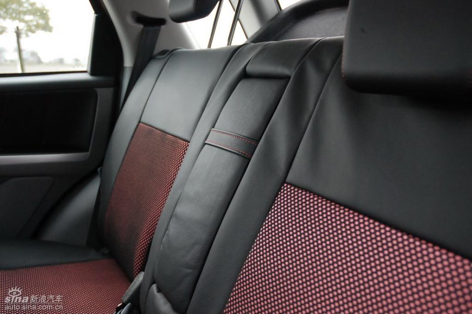 长安铃木全新天语SX4内饰实拍图