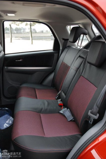 长安铃木全新天语SX4内饰实拍图