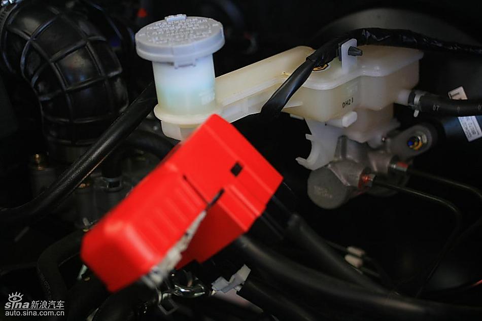 长安铃木天语SX4两厢版实拍