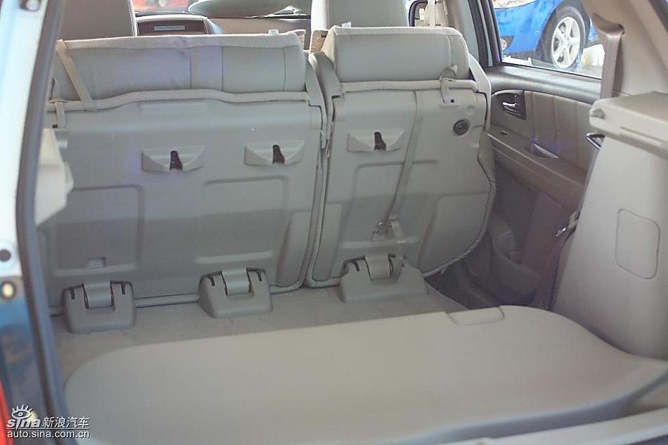 长安铃木天语SX4两厢版实拍