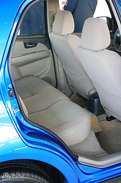 长安铃木天语SX4两厢版实拍