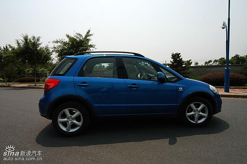 两厢天语SX4外观