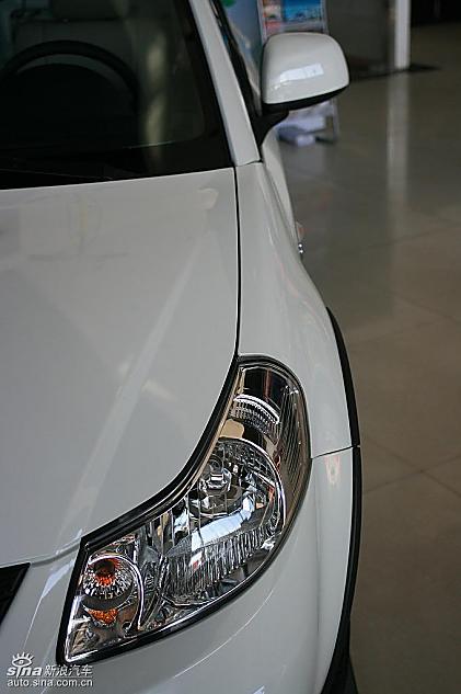 长安铃木天语SX4两厢版实拍