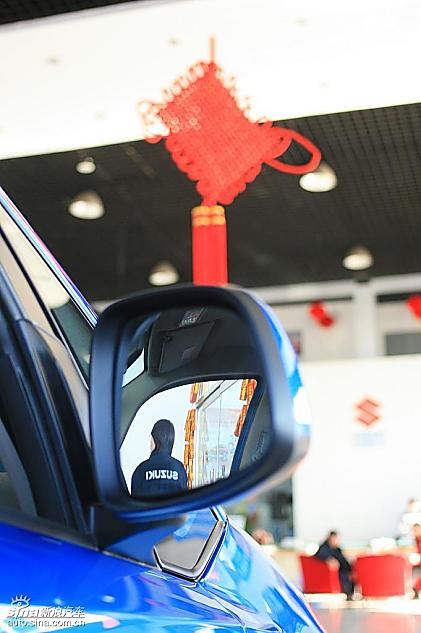 长安铃木天语SX4两厢版实拍