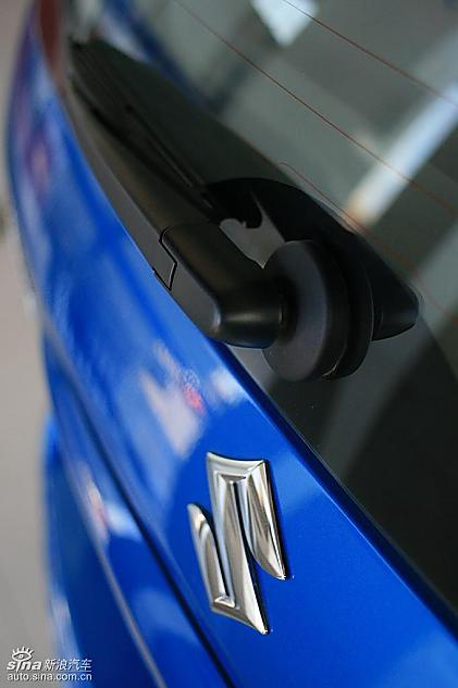 长安铃木天语SX4两厢版实拍