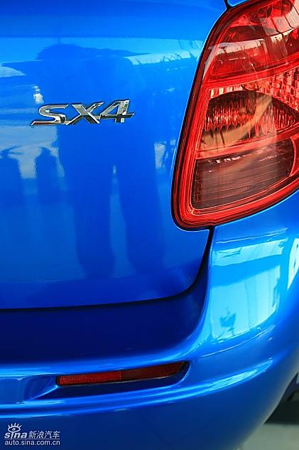长安铃木天语SX4两厢版实拍