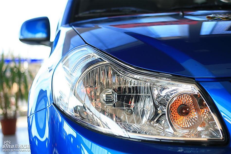 长安铃木天语SX4两厢版实拍