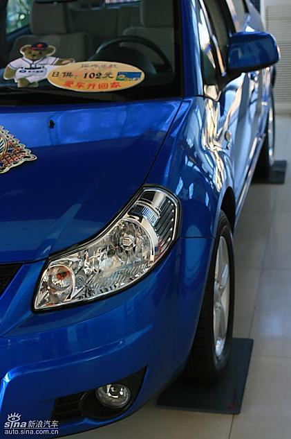 长安铃木天语SX4两厢版实拍