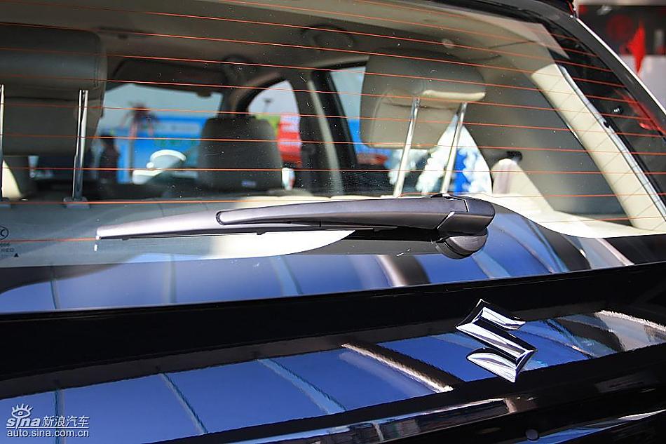 长安铃木天语SX4两厢版实拍