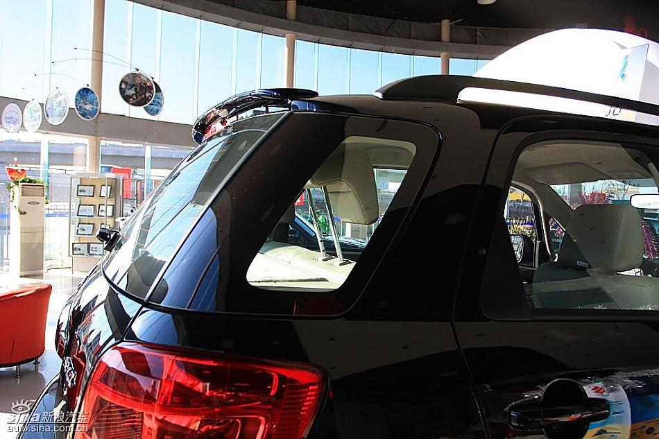 长安铃木天语SX4两厢版实拍