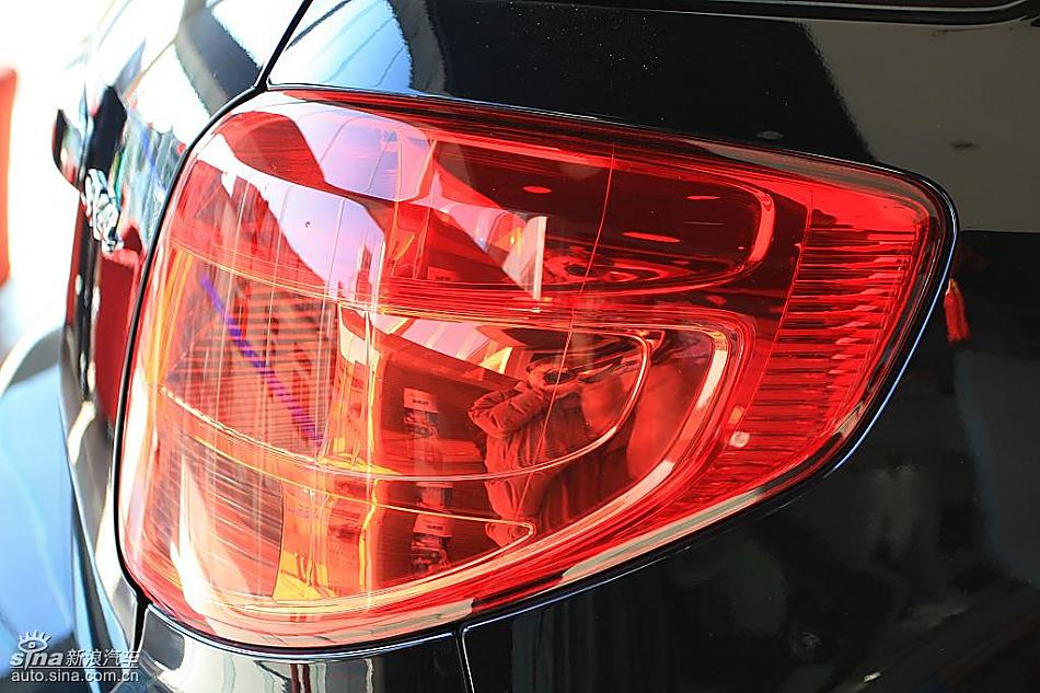 长安铃木天语SX4两厢版实拍