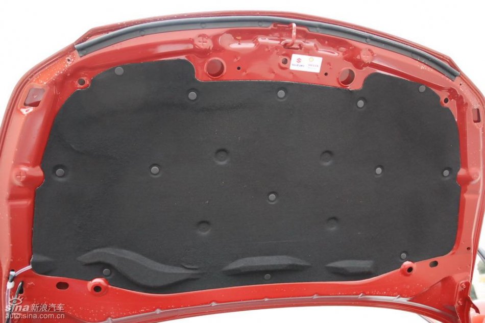 长安铃木全新天语SX4 1.8L发动机