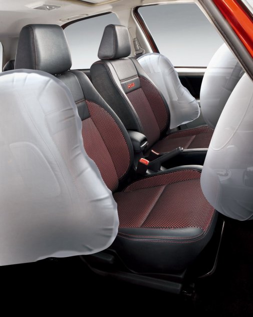 新天语两厢内饰