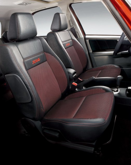 新天语两厢内饰