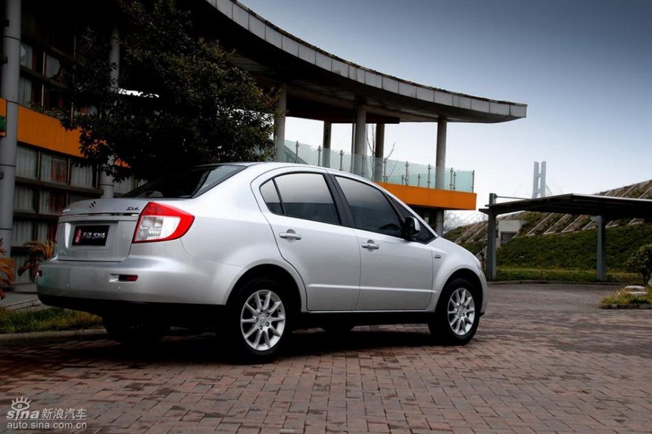 长安铃木全新天语SX4资料图