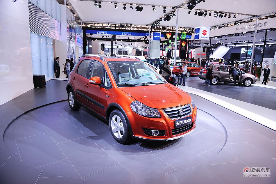 铃木天语SX4两厢