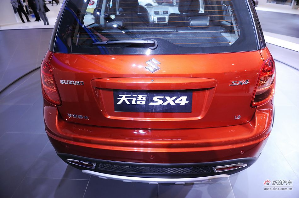 铃木天语SX4两厢