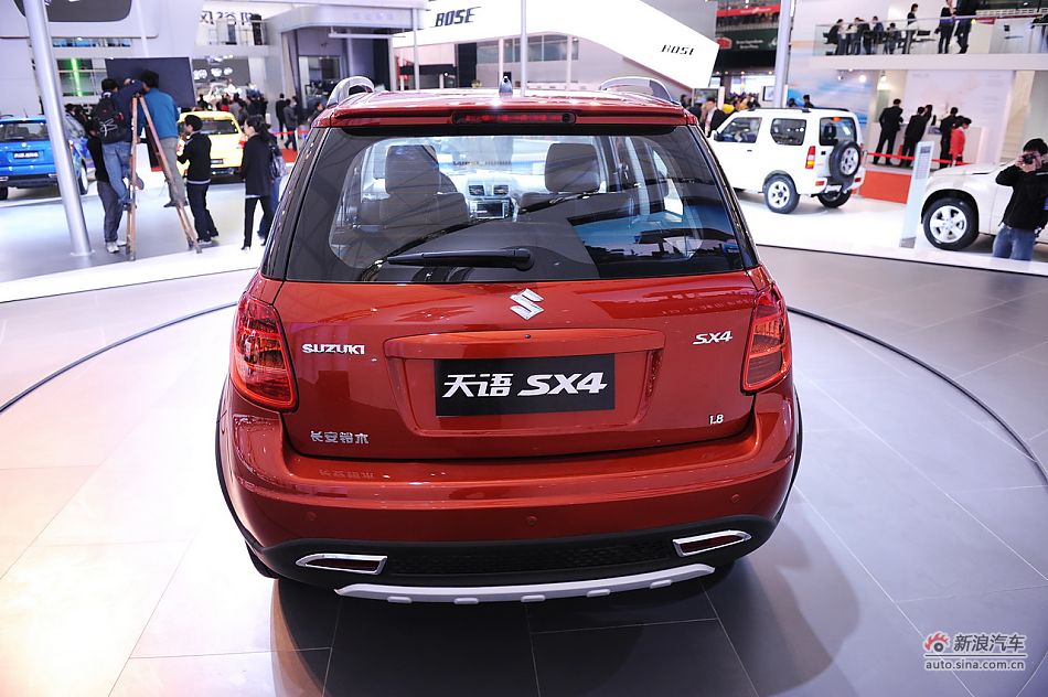 铃木天语SX4两厢
