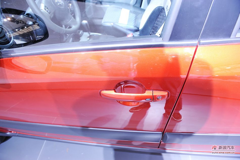 铃木天语SX4两厢