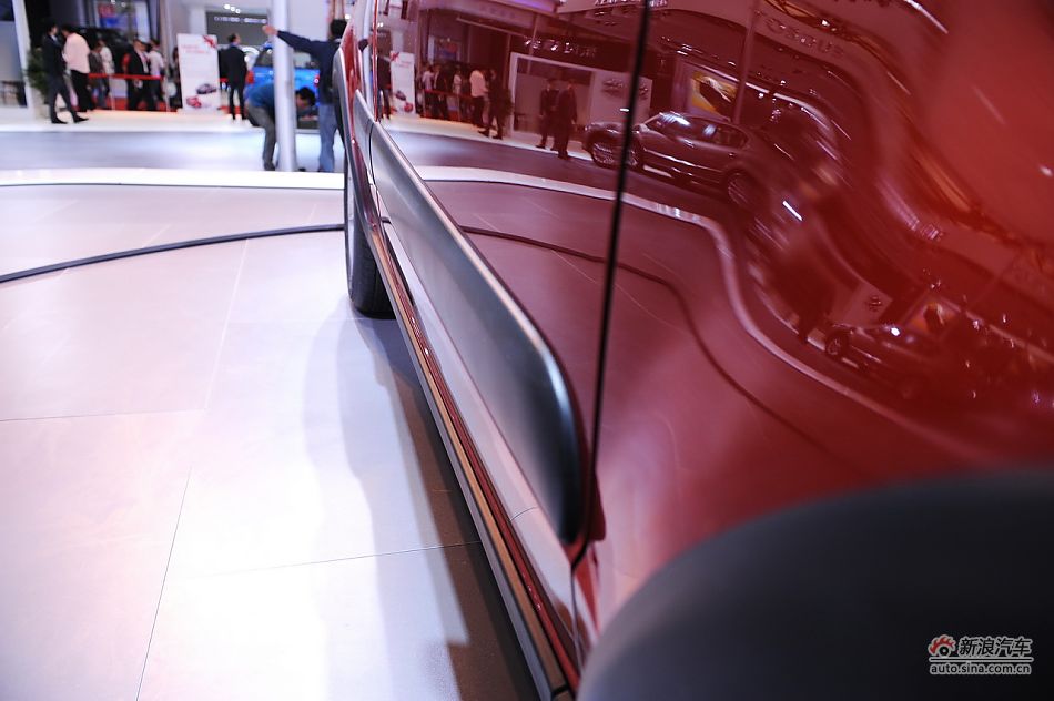 铃木天语SX4两厢