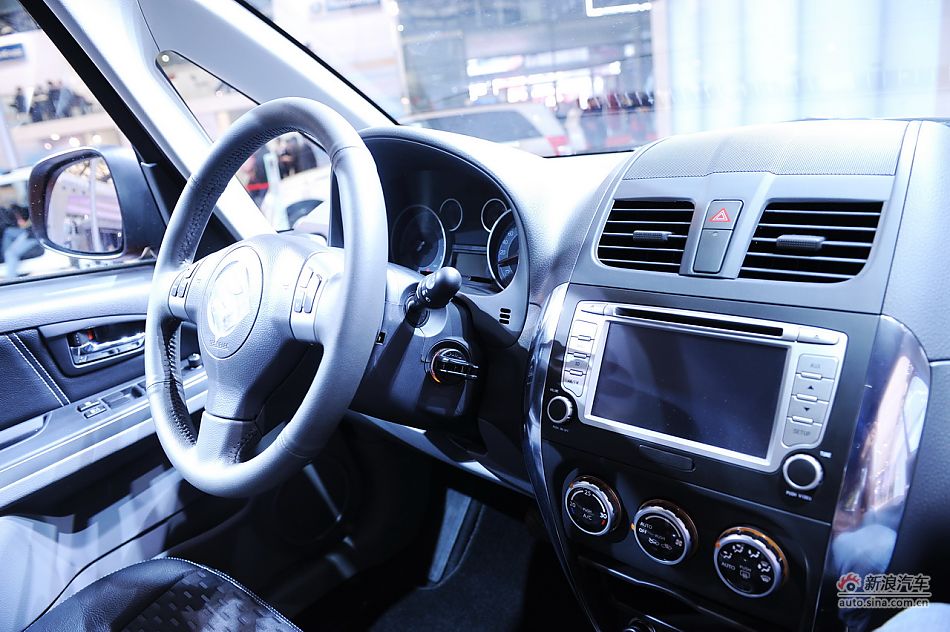 铃木天语SX4两厢