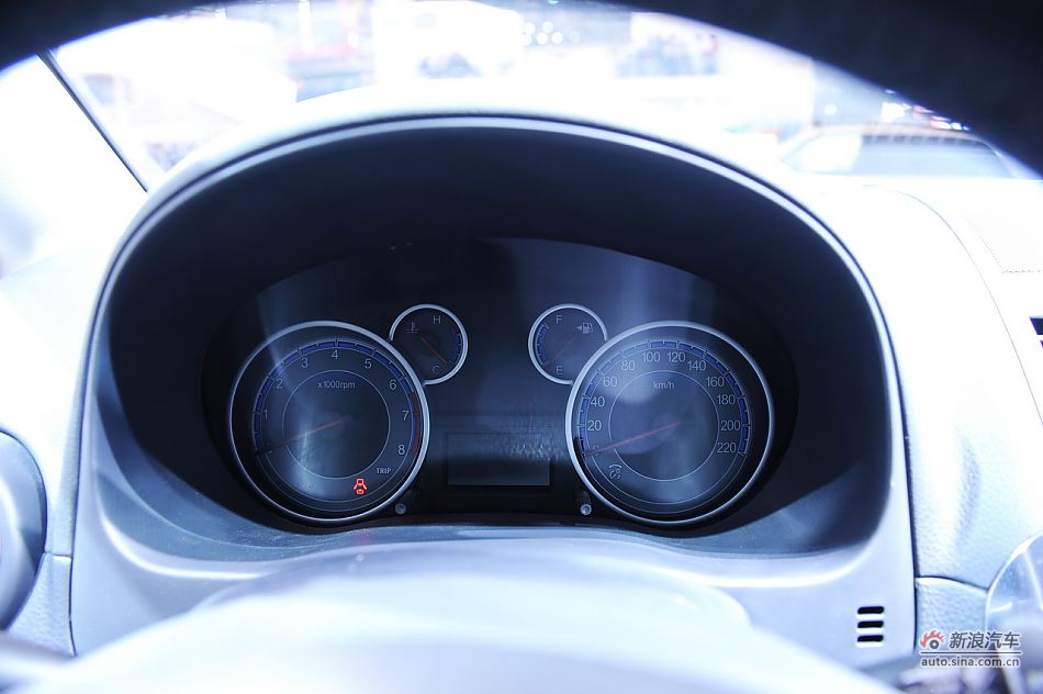 铃木天语SX4两厢