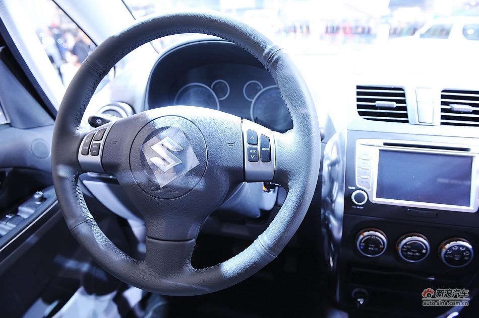 铃木天语SX4两厢