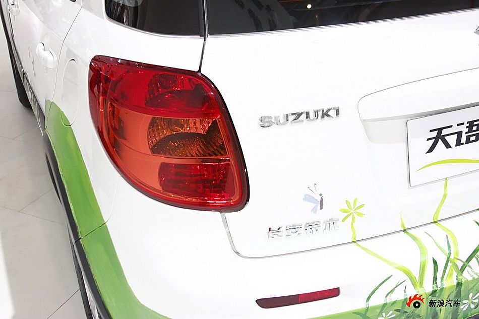 铃木天语SX4两厢
