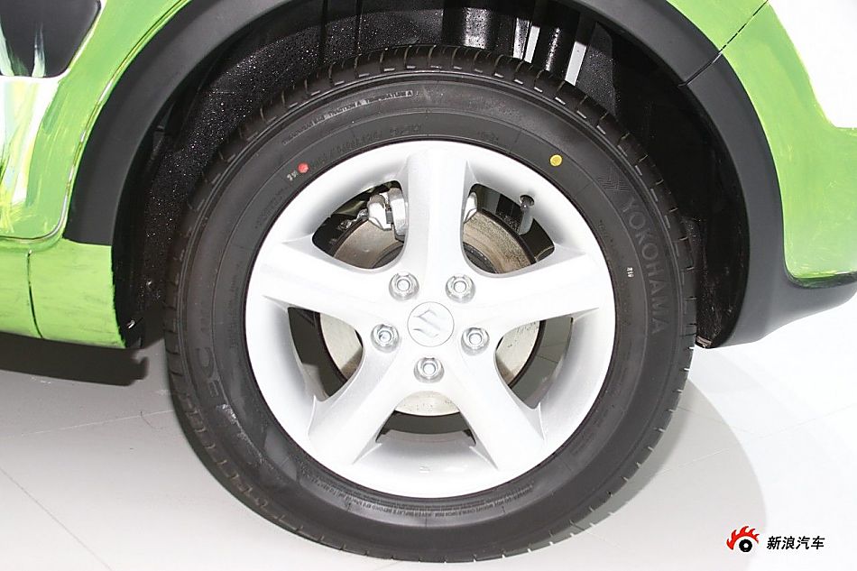 铃木天语SX4两厢