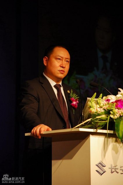 长安铃木常务副总经理黄忠强致词