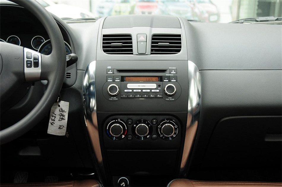 2013款天语SX4酷锐1.6L手动灵动型