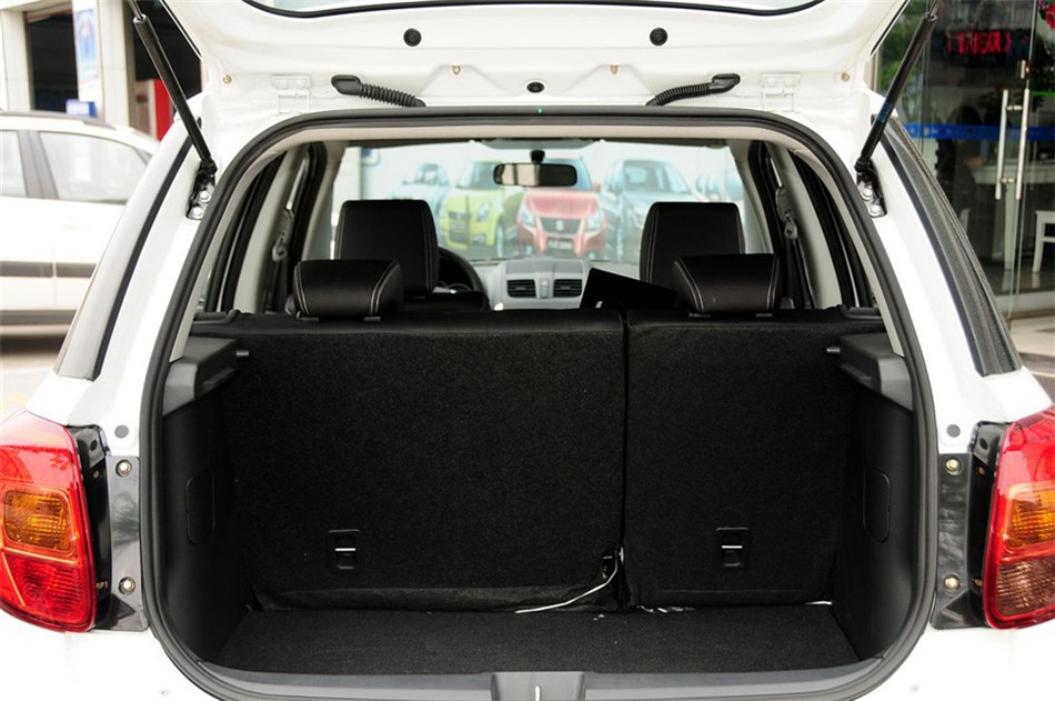 2013款天语SX4酷锐1.6L手动灵动型