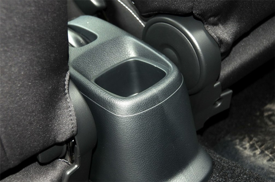 2013款天语SX4酷锐1.6L手动灵动型