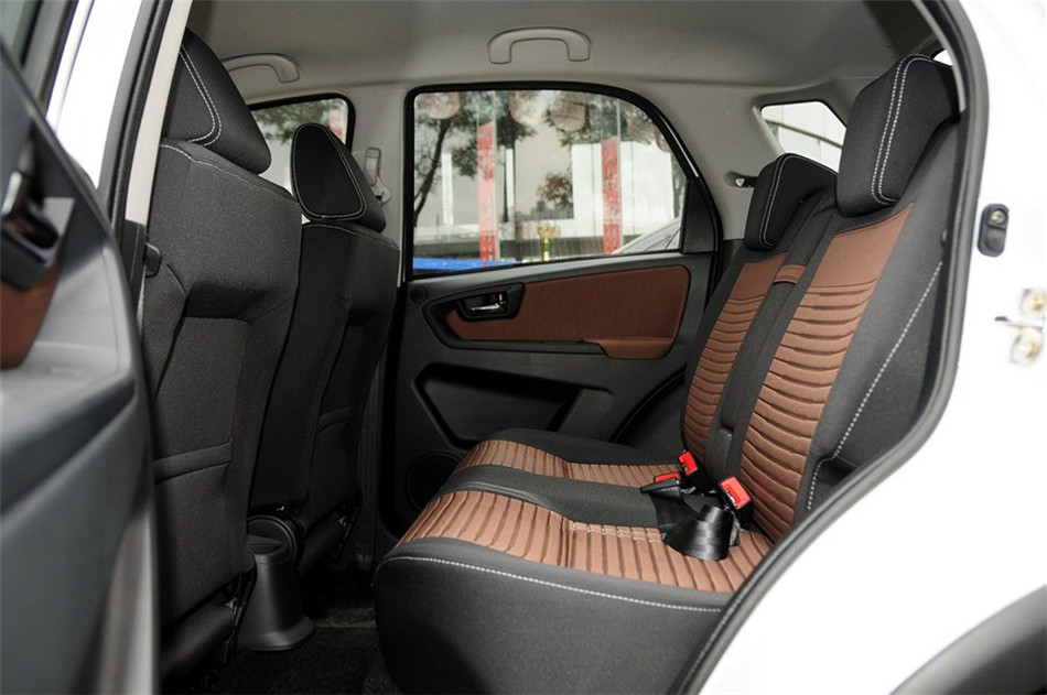 2013款天语SX4酷锐1.6L手动灵动型