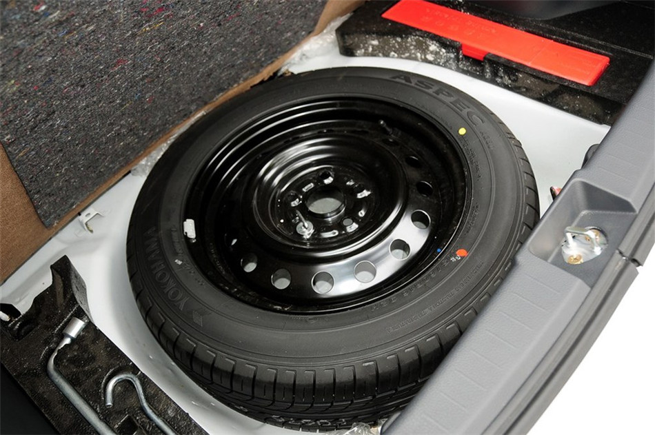 2013款天语SX4酷锐1.6L手动灵动型