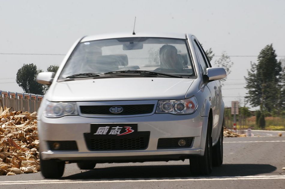 图为威志三厢动态