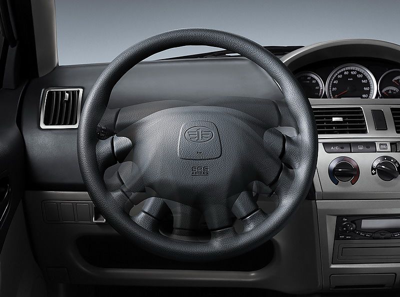 三厢威志资料图