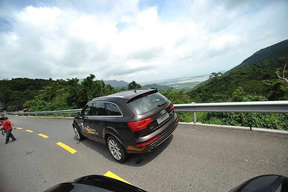 新奥迪Q7强者行