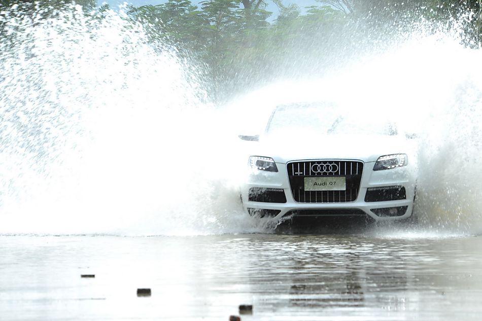 新奥迪Q7强者行