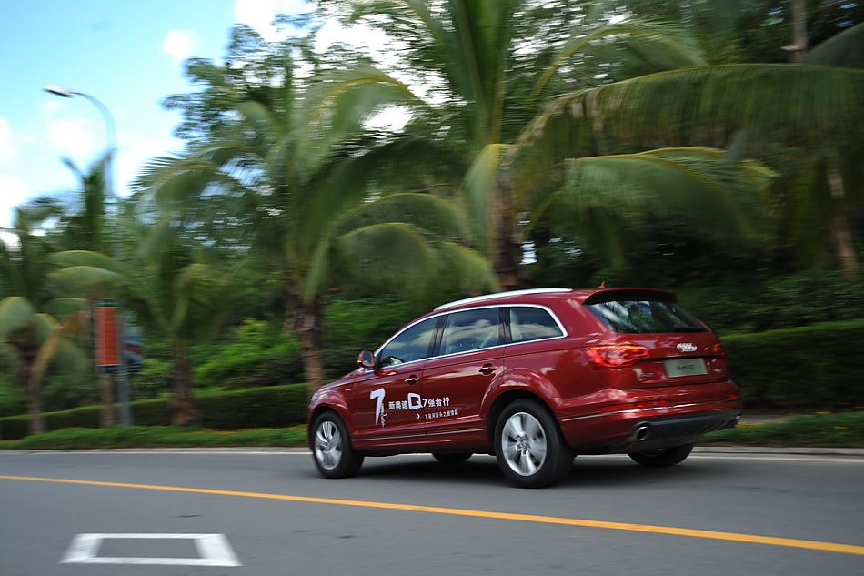 新奥迪Q7强者行