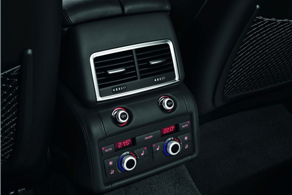 奥迪新Q7资料图