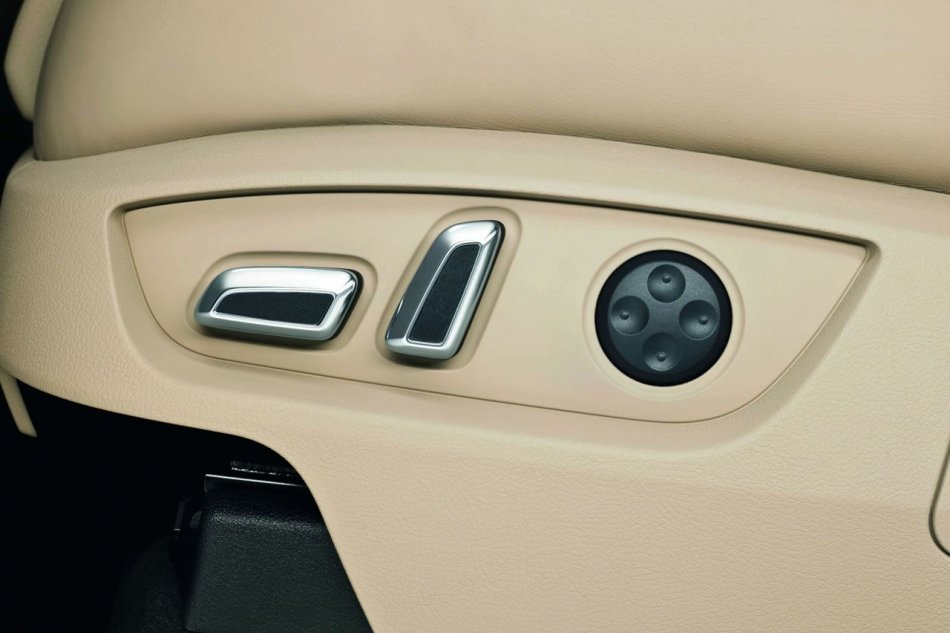 奥迪新Q7资料图