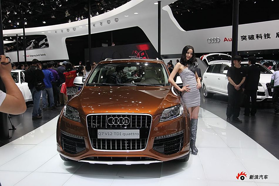 奥迪Q7 V12 TDI quattro